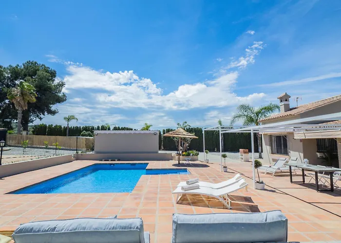 Tranquila El Retiro Villa